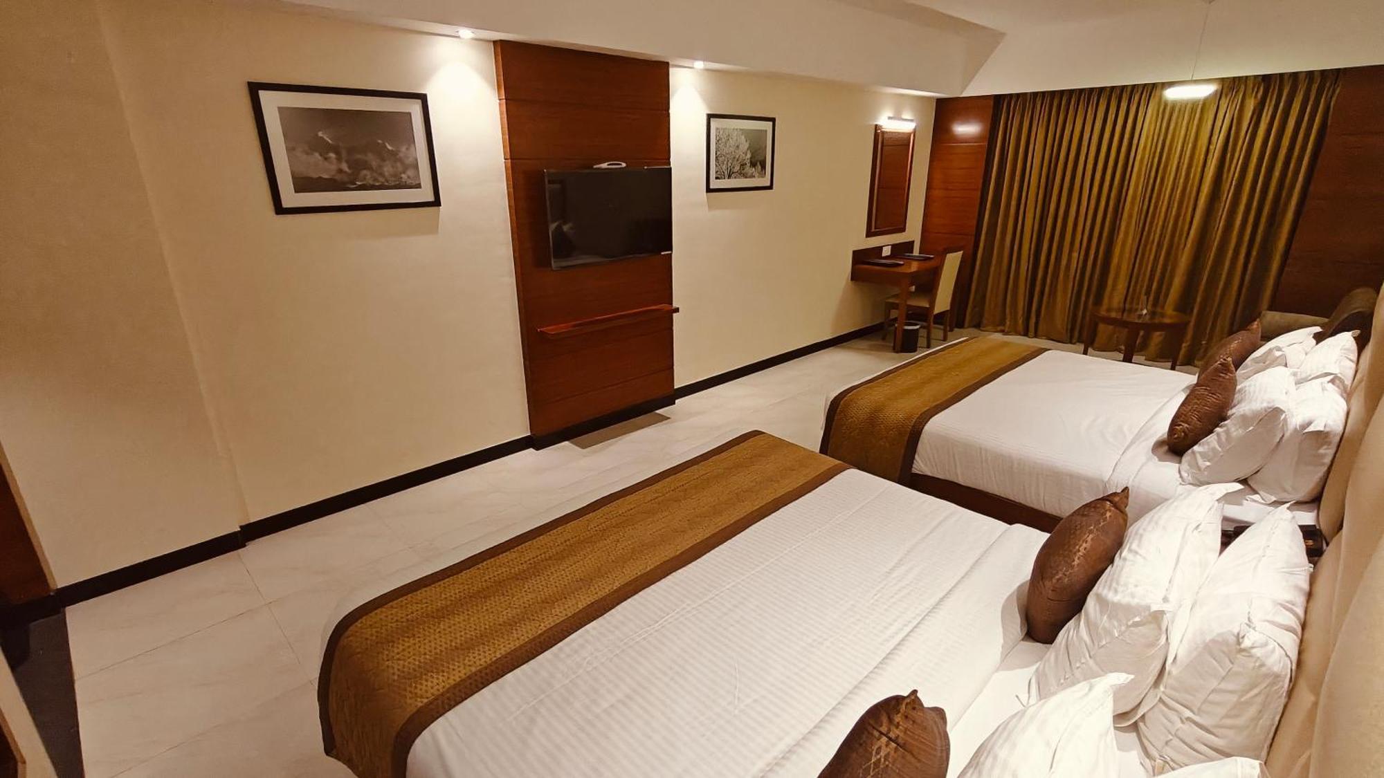 Mm Legacy - A Bergamont Hotel, Kanchipuram Buitenkant foto