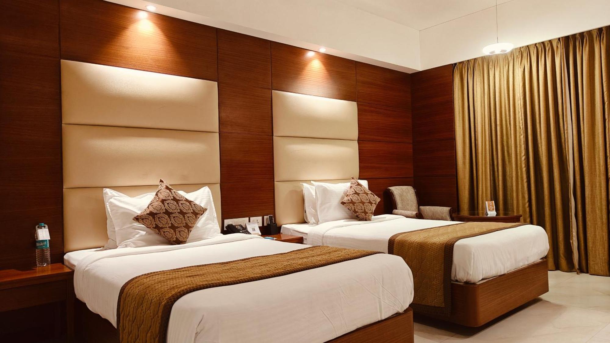 Mm Legacy - A Bergamont Hotel, Kanchipuram Buitenkant foto