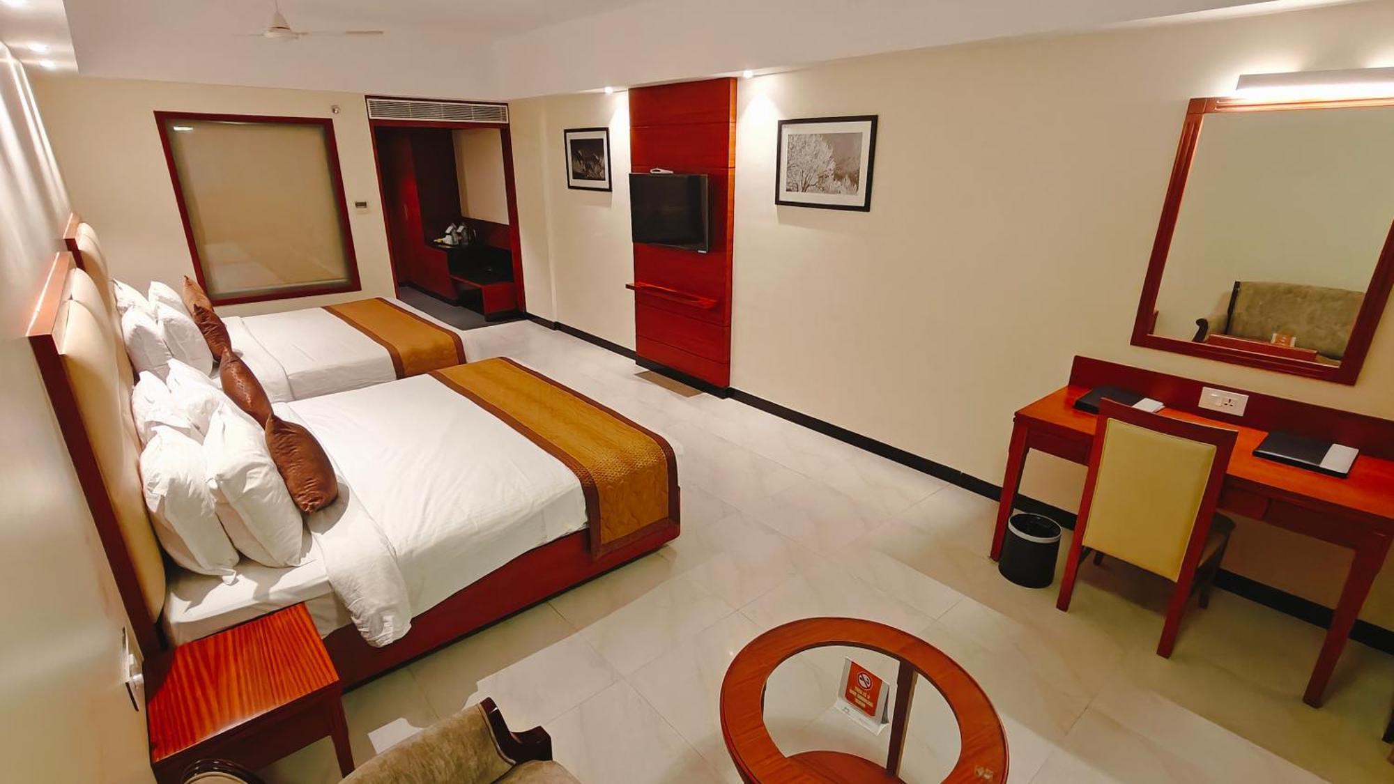 Mm Legacy - A Bergamont Hotel, Kanchipuram Buitenkant foto