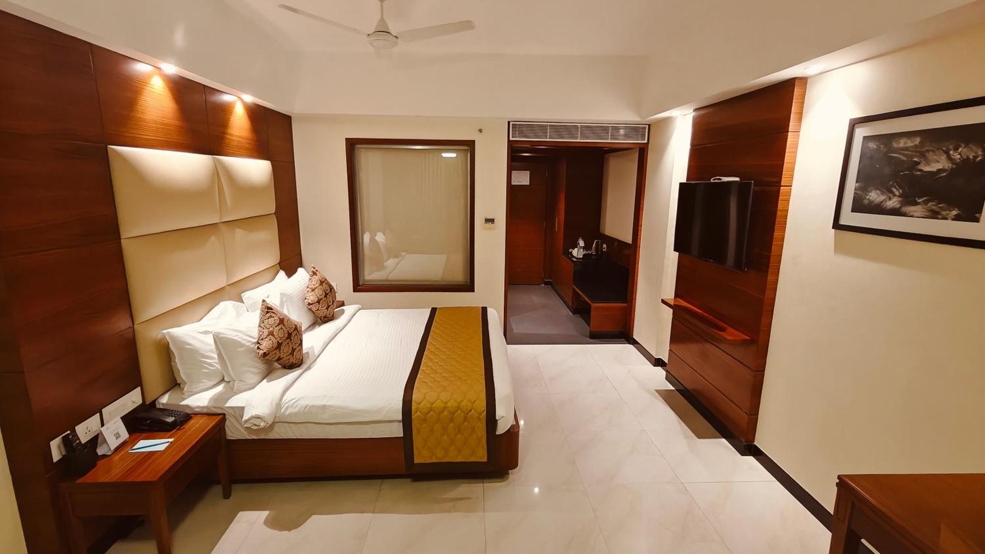 Mm Legacy - A Bergamont Hotel, Kanchipuram Buitenkant foto