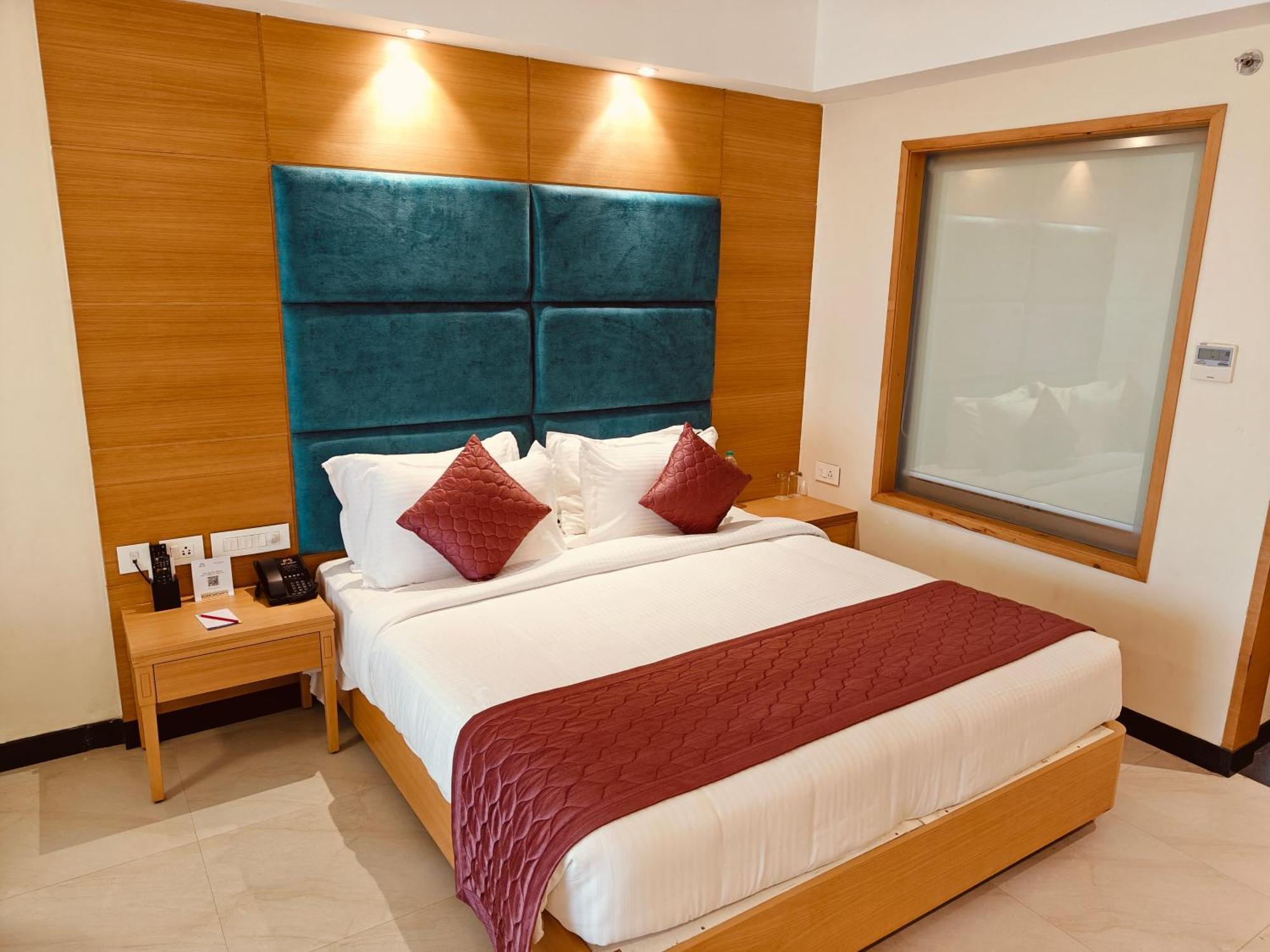 Mm Legacy - A Bergamont Hotel, Kanchipuram Buitenkant foto